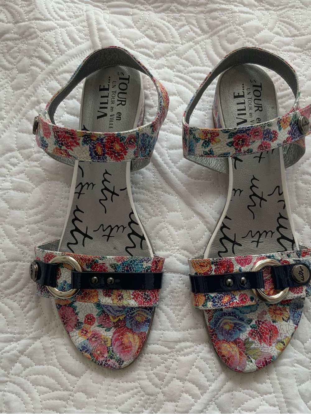 Floral Multicolor Women's Sandals with Adjustable Strap